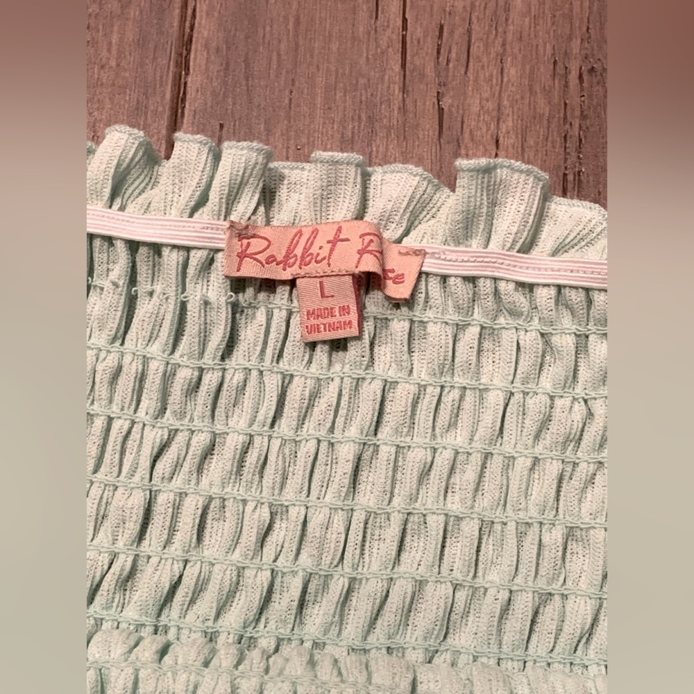 Item NWT Rabbit Rose Top - Picture 3 of 5